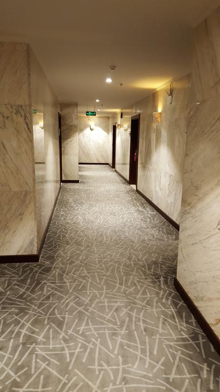 Burj Alhayat Hotel Suites Olaya Riyadh Bagian luar foto