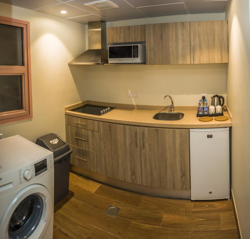 Burj Alhayat Hotel Suites Olaya Riyadh Bagian luar foto