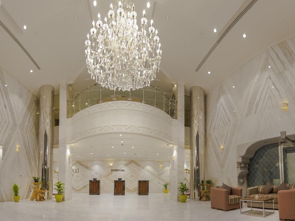 Burj Alhayat Hotel Suites Olaya Riyadh Bagian luar foto
